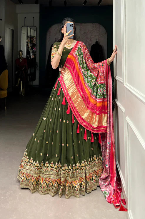 PREMIUM GEORGETTE WITH SEQUANCE AND THREAD EMBROIDERED WORK LEHENGA CHOLI WITH PURE GAJI SILK DUPATTAPFAB1104)
