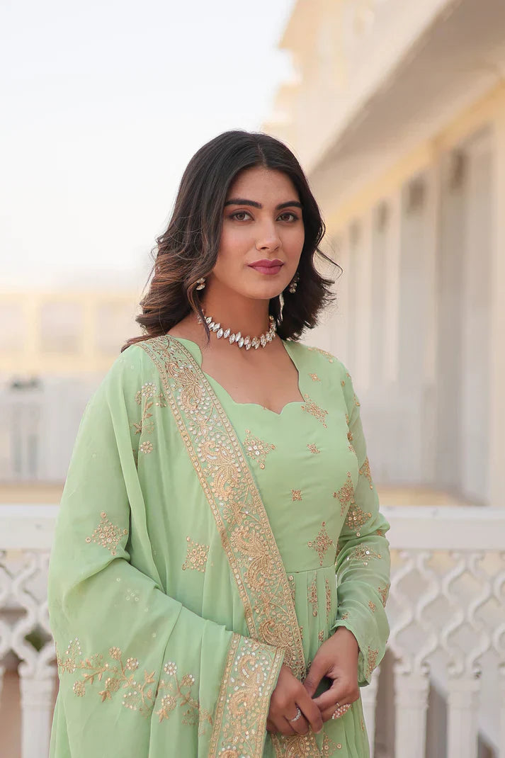 PREMIUM DESIGNER GOWN WITH DUPATTAPFAB143)