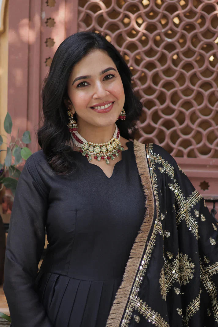 WEDDING SPECIAL STAR GEORGETTE ZARI SEQUINS EMBROIDERED GOWN WITH DUPATTAPFAB1122) (01)