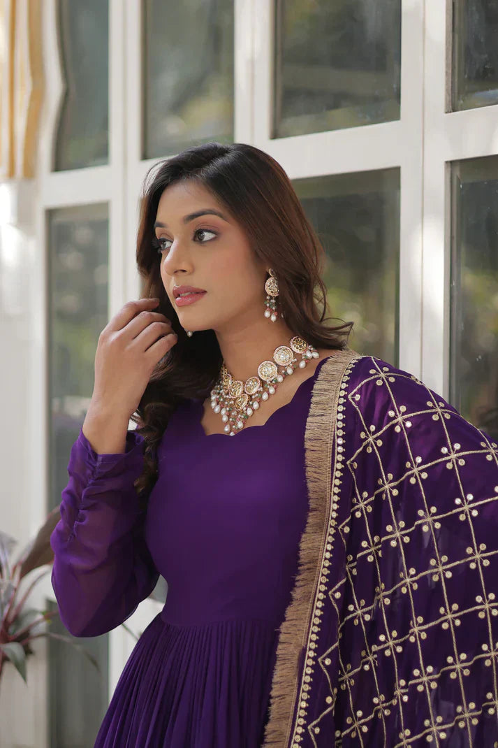 BLOOMING GEROGETTE SEQUANCE EMBROIDERY GOWN WITH DUPATTAPFAB199) (01)