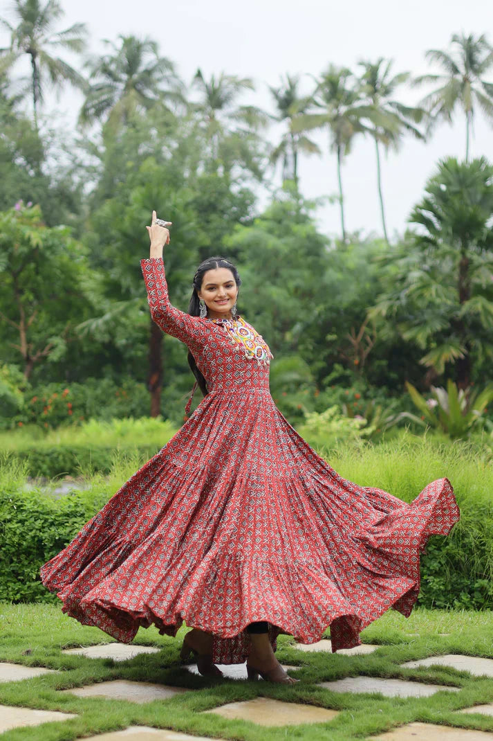 NAVRATRI SPECIAL COTTON GAMTHI PATCH WORK GOWN PFAB149) (01)