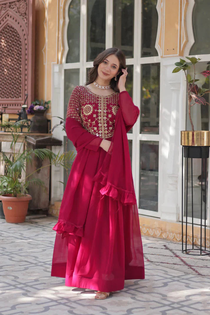BLOOMING GEORGETTE EMBROIDERED GOWN WITH DUPATTAPFAB198)