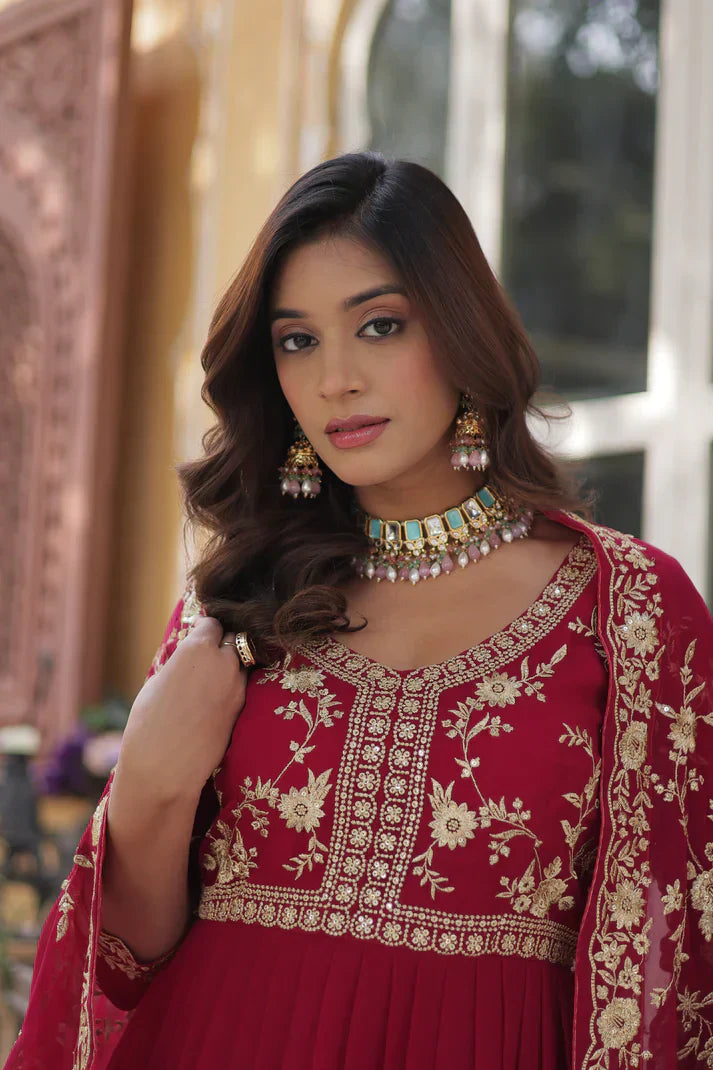 FAUX BLOOMING WITH SEQUANCE EMBROIDERED GOWN WITH DUPATTAPFAB186)