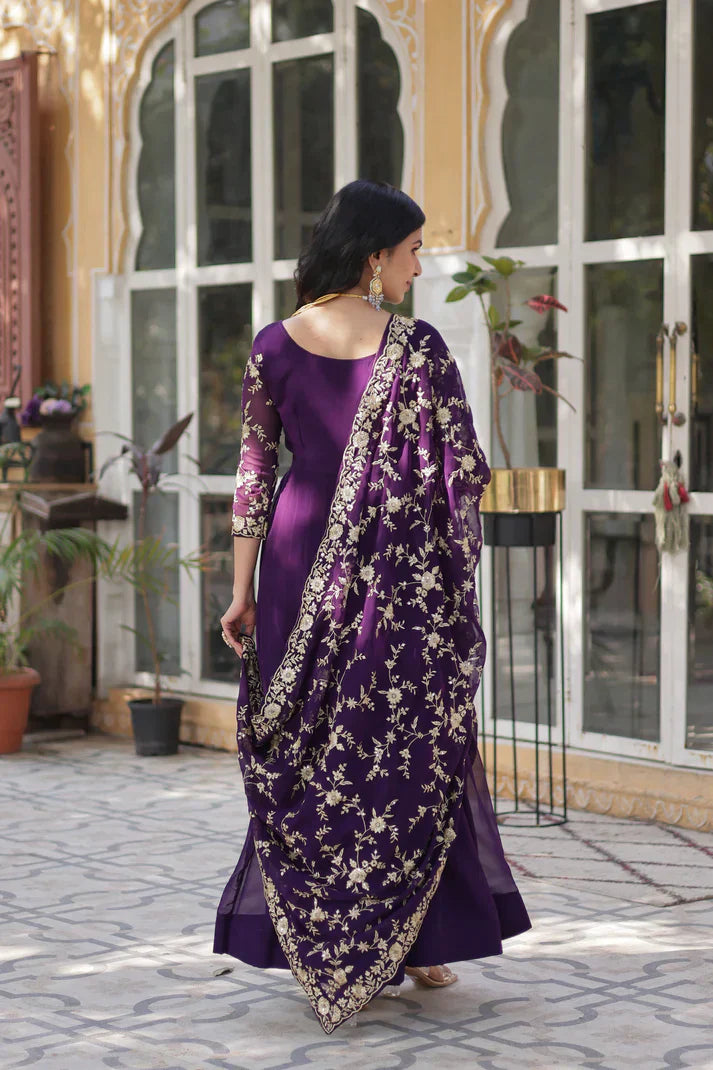 FAUX BLOOMING WITH SEQUANCE EMBROIDERED GOWN WITH DUPATTAPFAB186) (01)