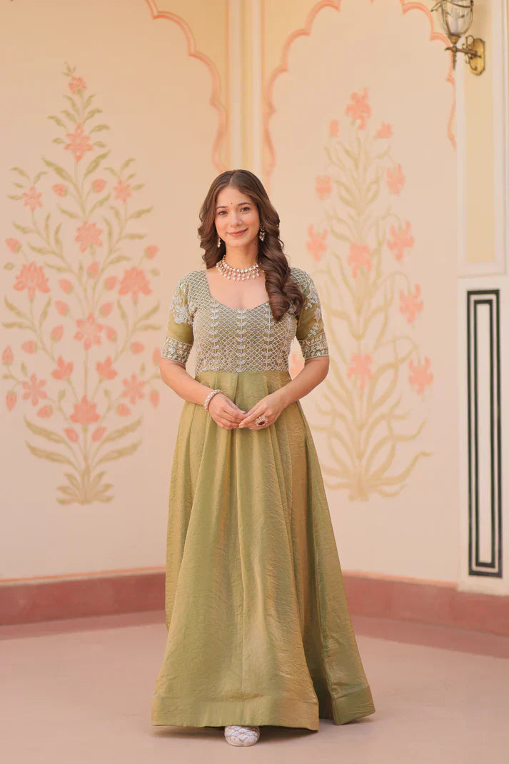 FENDY BEADS EMBROIDERED GOWNPFAB163)