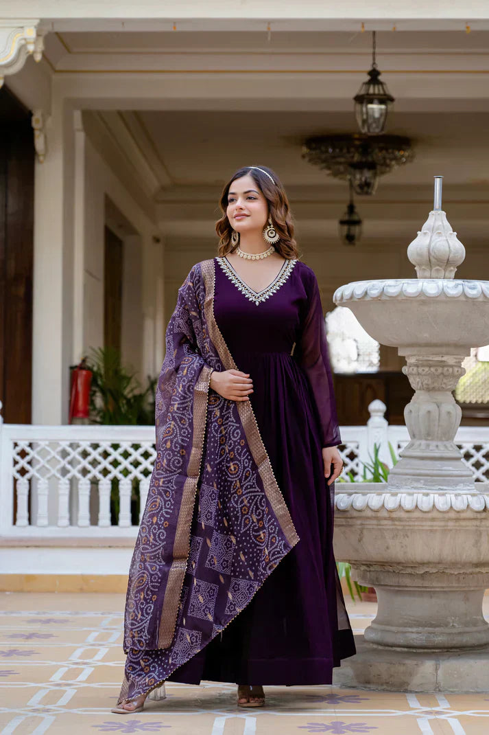 PEARL HANDWORK GOWN WITH PRINTED JEQUARD BORDER DUPATTAPFAB177)