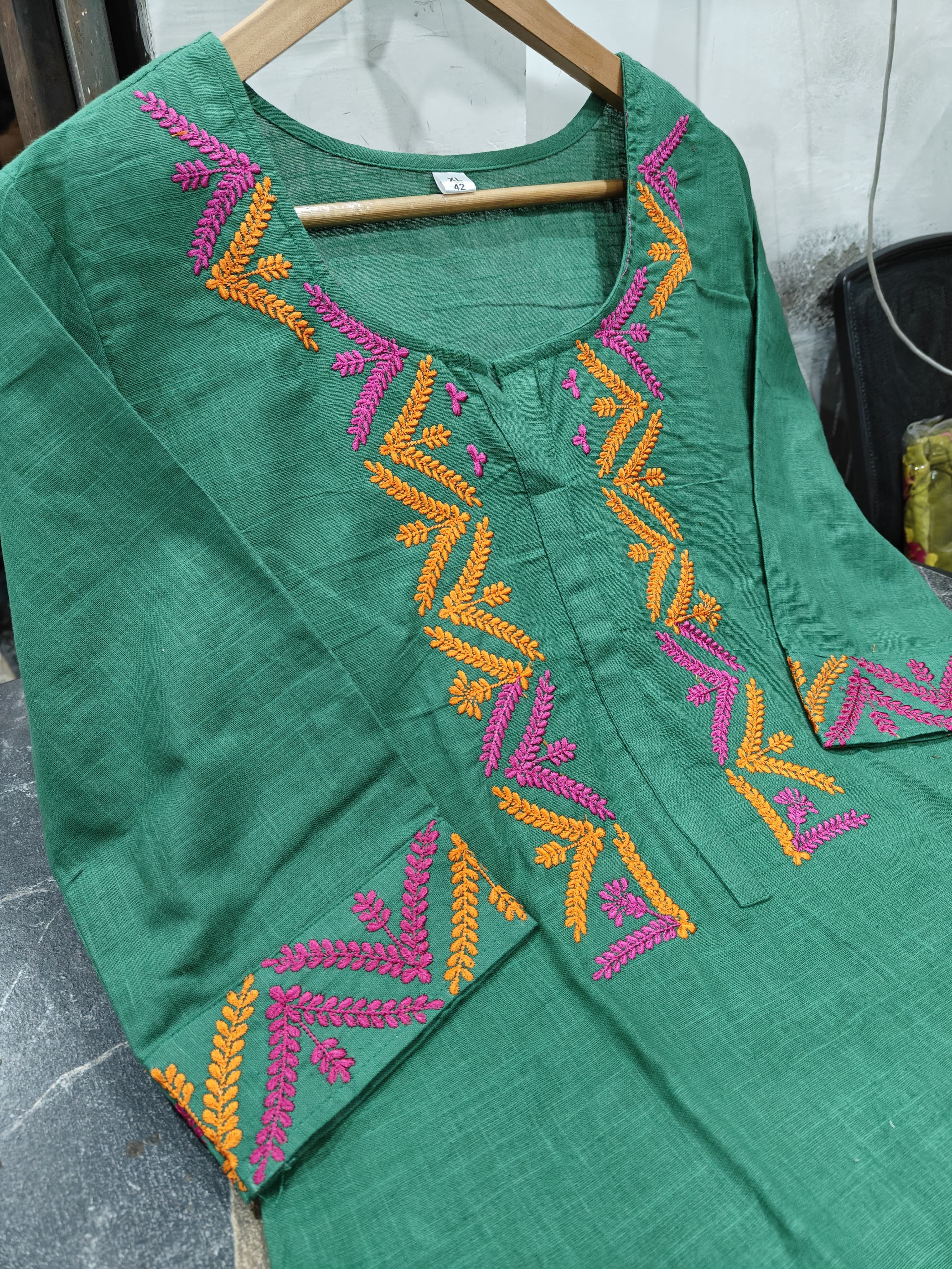 ELEVATE UR STYLE IN OUR CLASSY HANDLOOM EMBROIDERY SET WITH LINEN DUPATTA IS PERFECT FOR ALL OCCASIONS