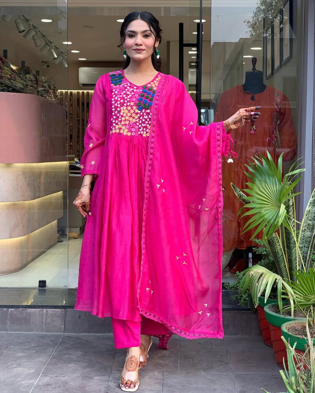 Pure Cotton60-60 super dyeing kurta with beautiful emb neck yoke  selves. cotton pant with emb full malmal dupatta. (PFAB161)