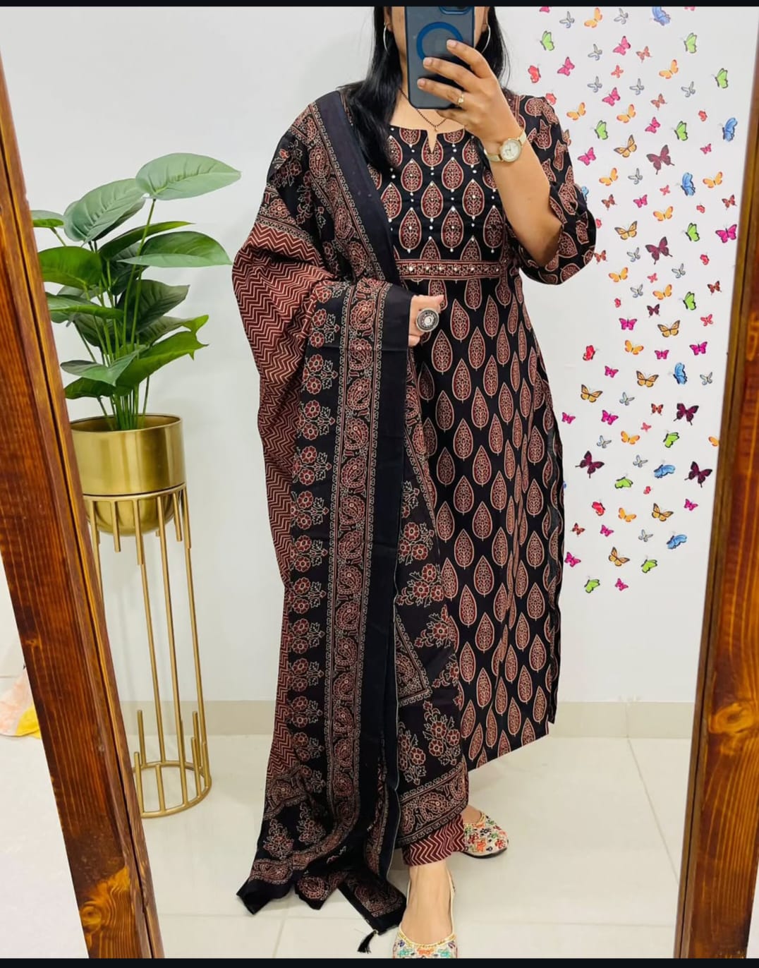 Premium fine cotton with handcrafted work on yoke paired with fine cotton dupatta with pant*....