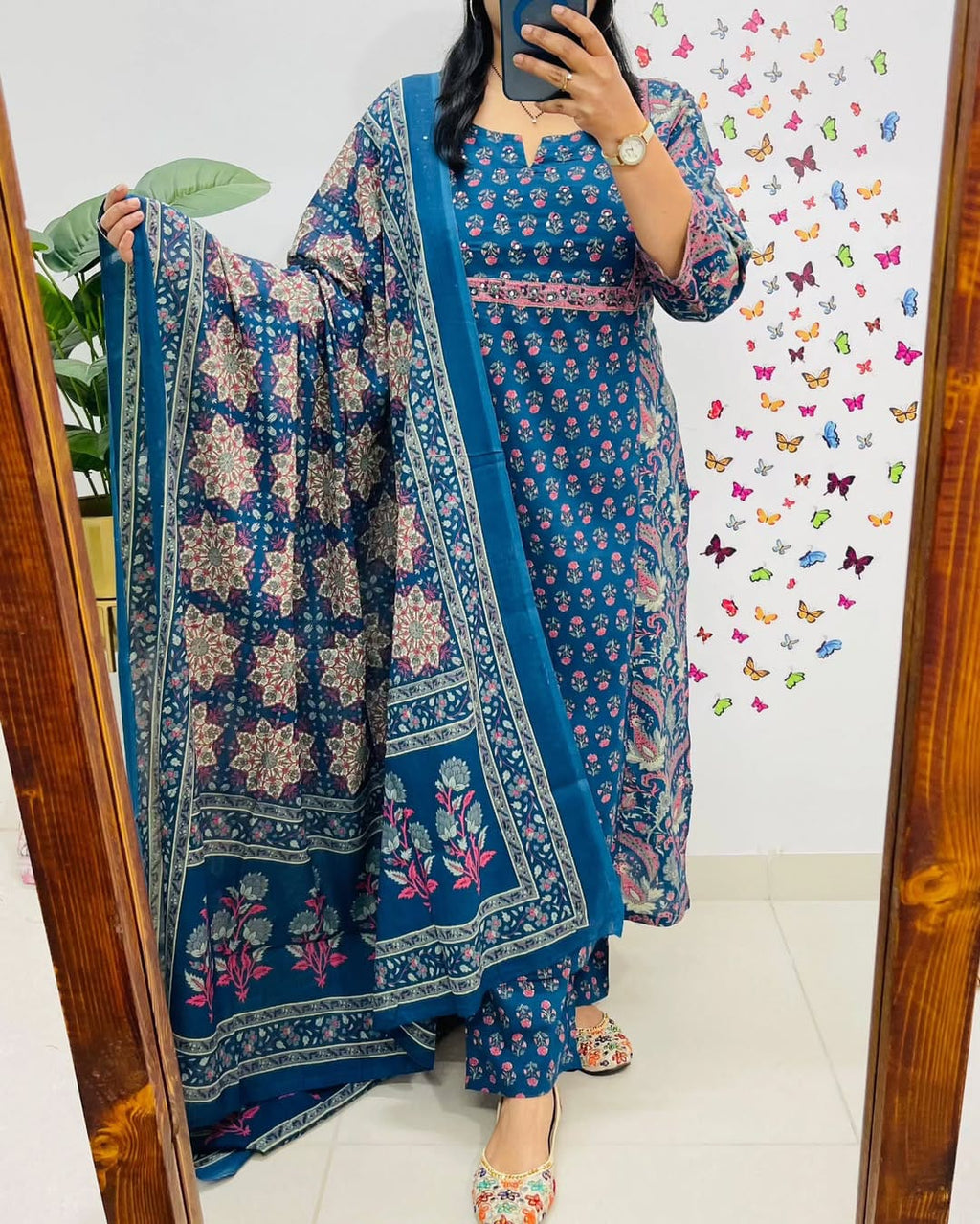 ❤️❤️❤️❤️❤️❤️❤️❤️*NEW COLOUR LUNCHING Voluminous Beutiful Suit Set*