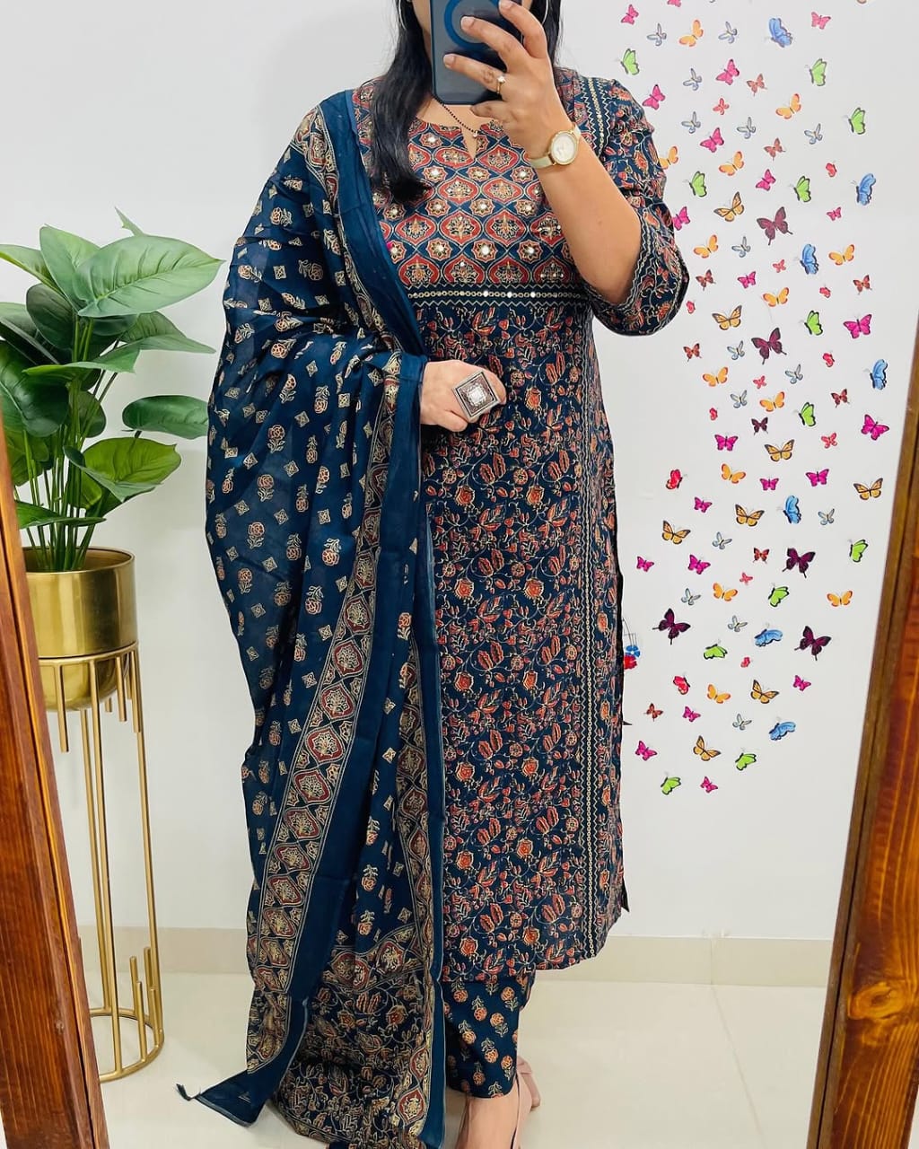 “ NEW FULL COTTON PRINT HAND WORK STRAIGHT KURTI PANT MALMAL DUPATTA ARRIVAL 😍💖(PFAB166)