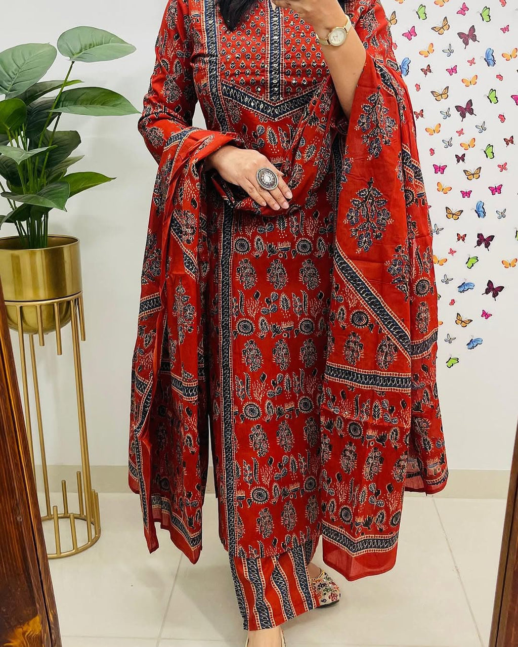 ❤️❤️❤️❤️❤️❤️❤️❤️*NEW COLOUR LUNCHING Voluminous Beutiful Suit Set(PFAB1403)