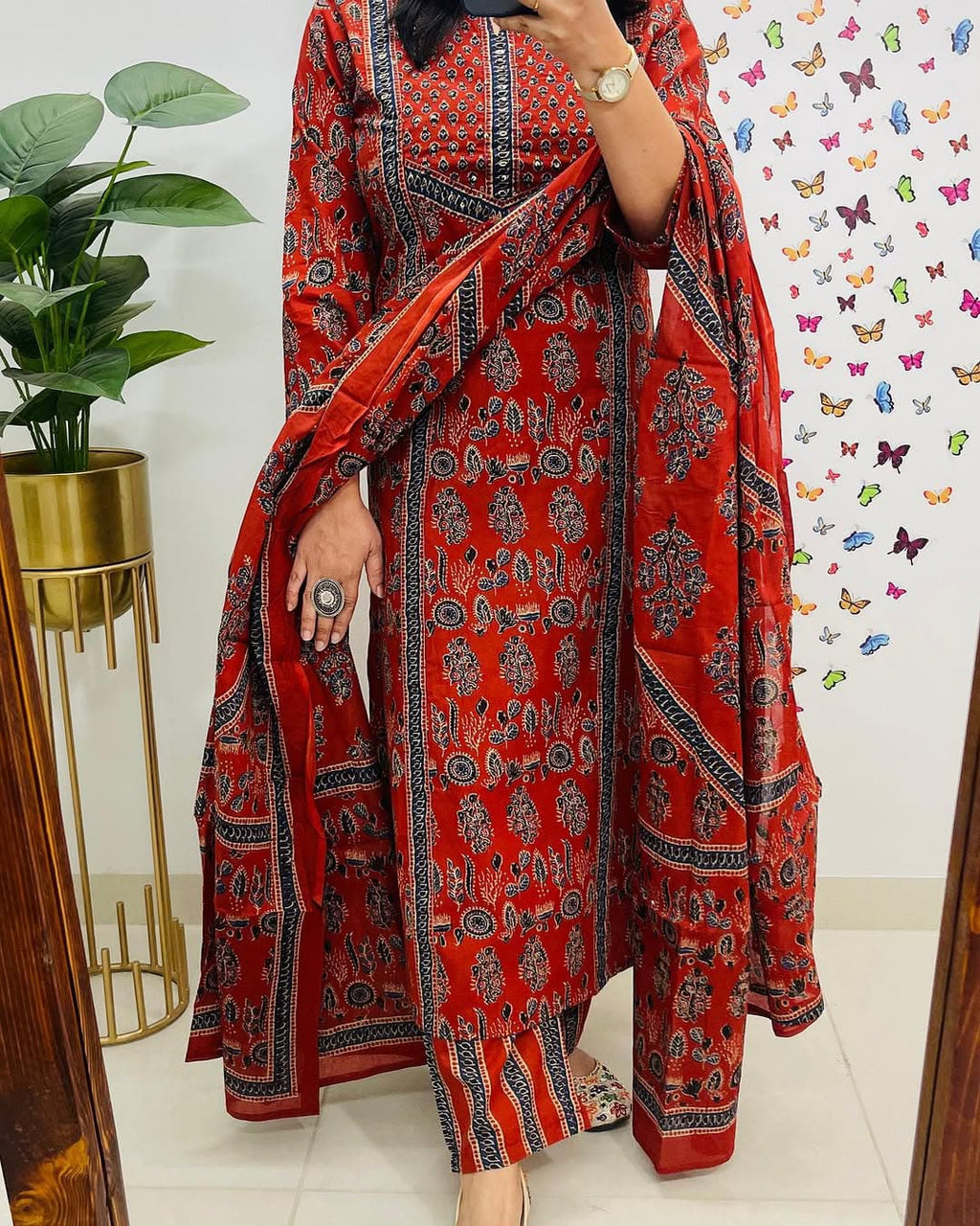 ❤️❤️❤️❤️❤️❤️❤️❤️*NEW COLOUR LUNCHING Voluminous Beutiful Suit Set(PFAB1403)