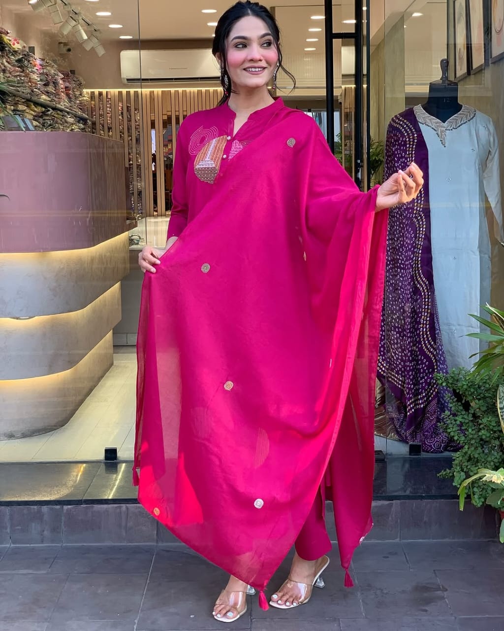 This Kurti,pant dupatta set is perfect for the summer season with its vibrant floral print and confident (PFAB1406)