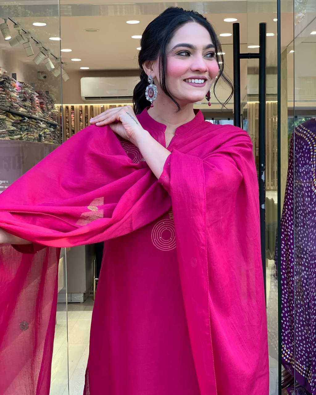 This Kurti,pant dupatta set is perfect for the summer season with its vibrant floral print and confident (PFAB1406)