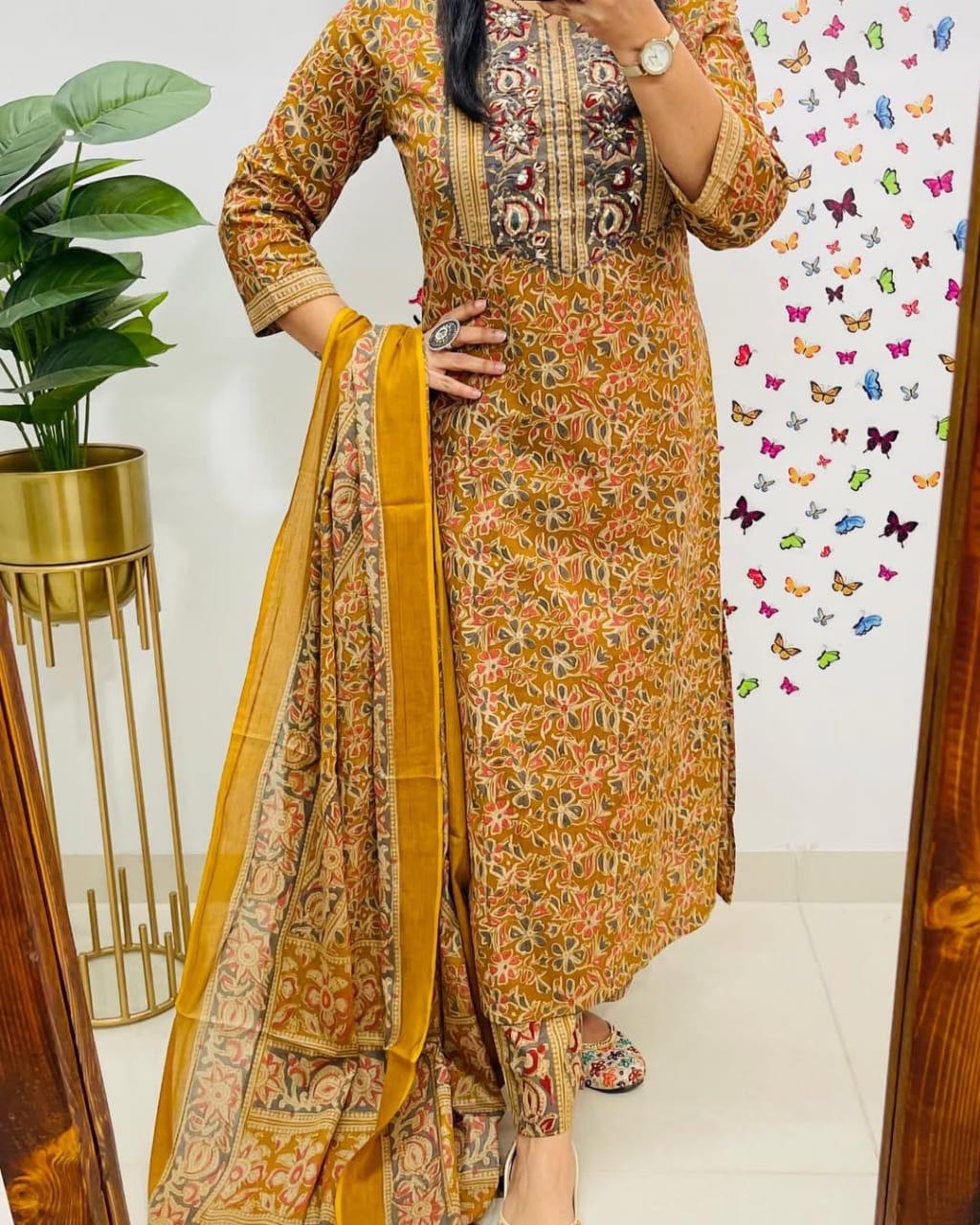 This Kurti,pant dupatta set is perfect for the summer season with its vibrant floral print and confident Plus(PFAB1416)