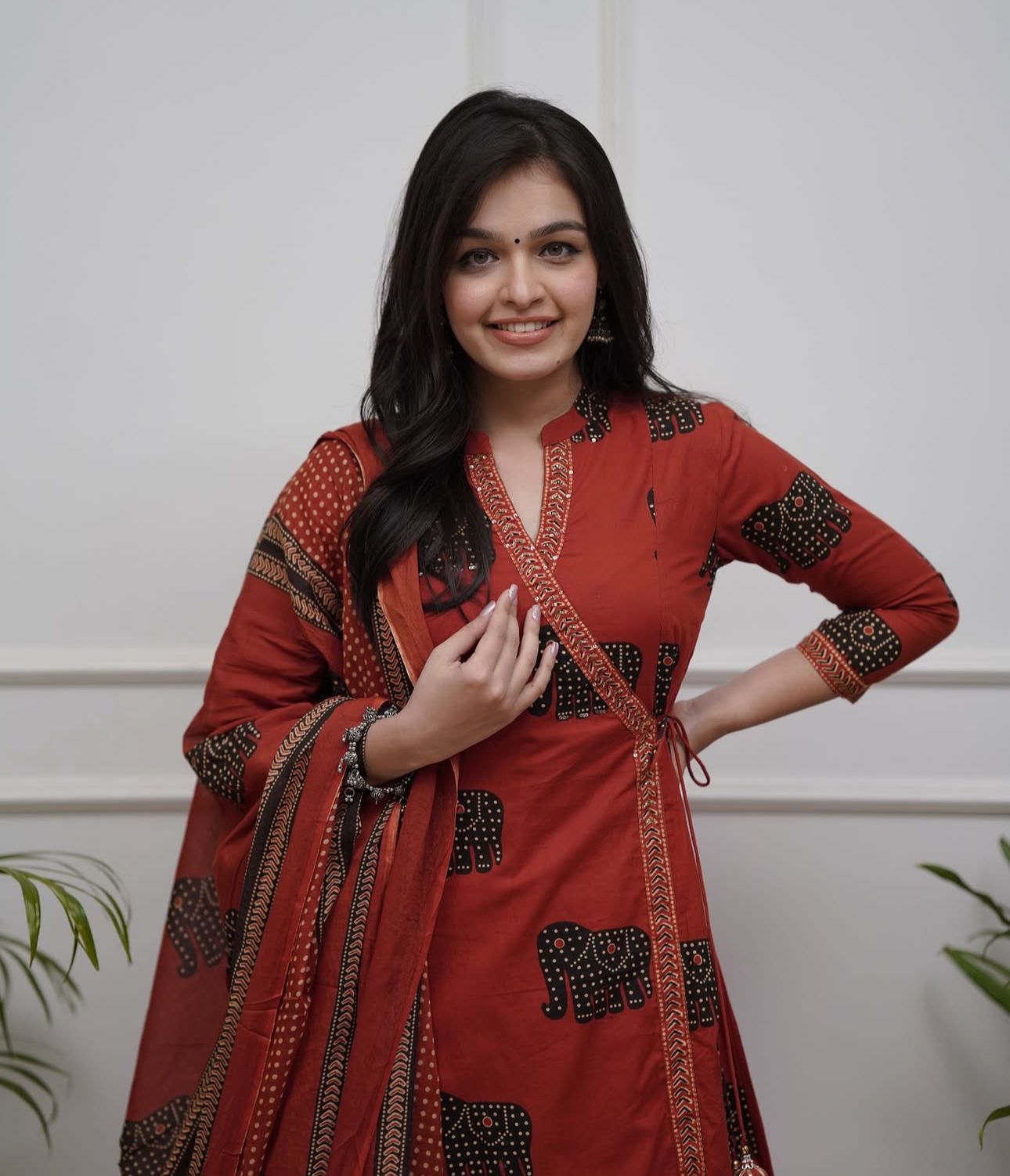 Enjoy your festival 🌞with our Very Beautiful 3ps Set . 🪡 🪡 🪡 🌸(PFAB1441)