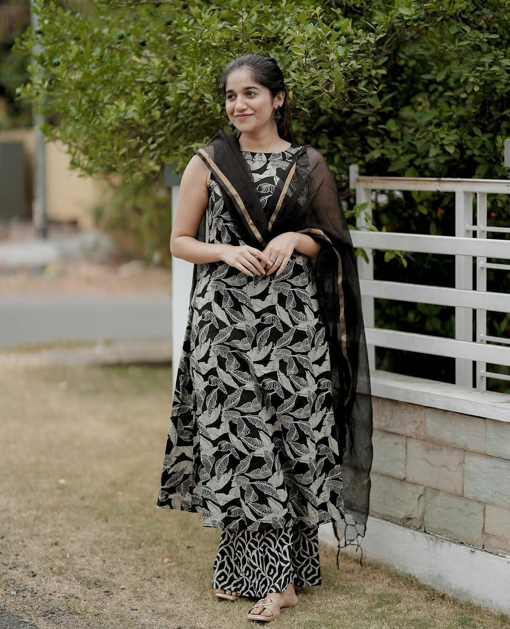 PURE COTTON PRINT A LINE KURTI WITH BOTH SIDES POCKETS SLEEVES (PFAB1450)