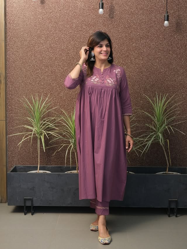 look classy and elegant with our new pure cotton collared kurta pant set(PFAB1146)
