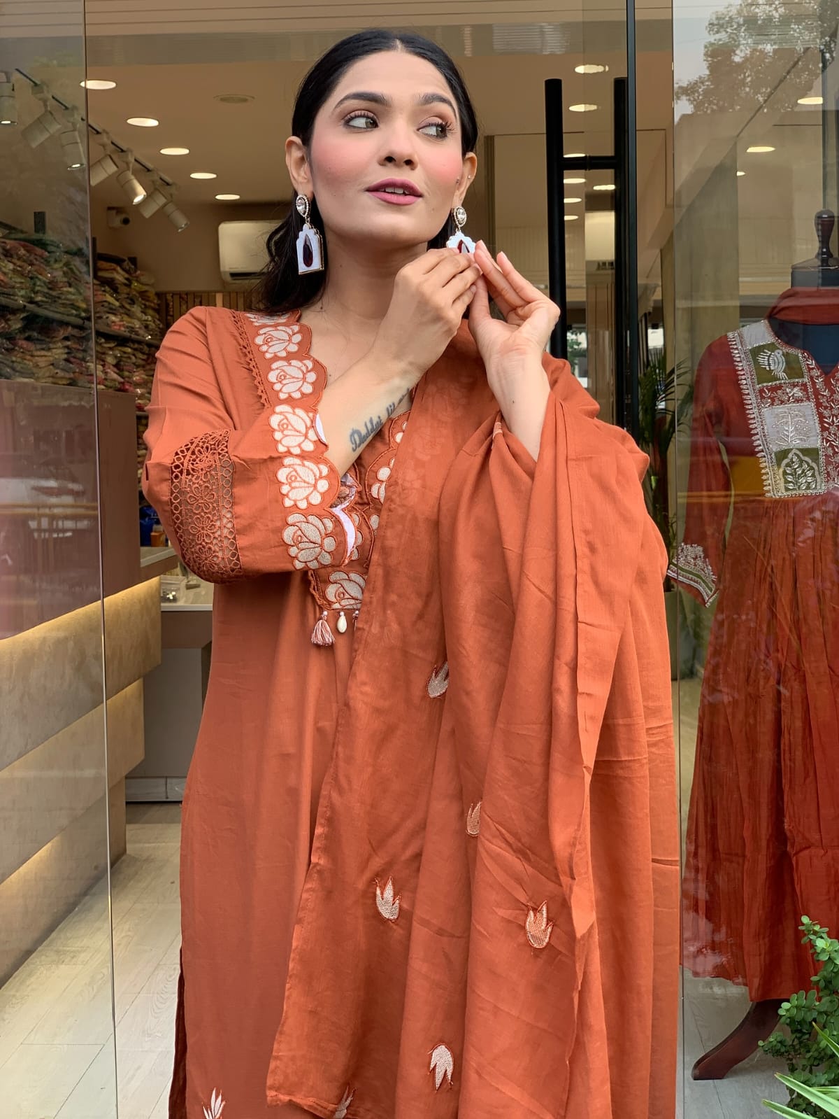 🌹🌹Pure fine Cotton fabric  Kurti with Pant with cotton 100-100 Dupatta🌹🌹 (PFAB1606)