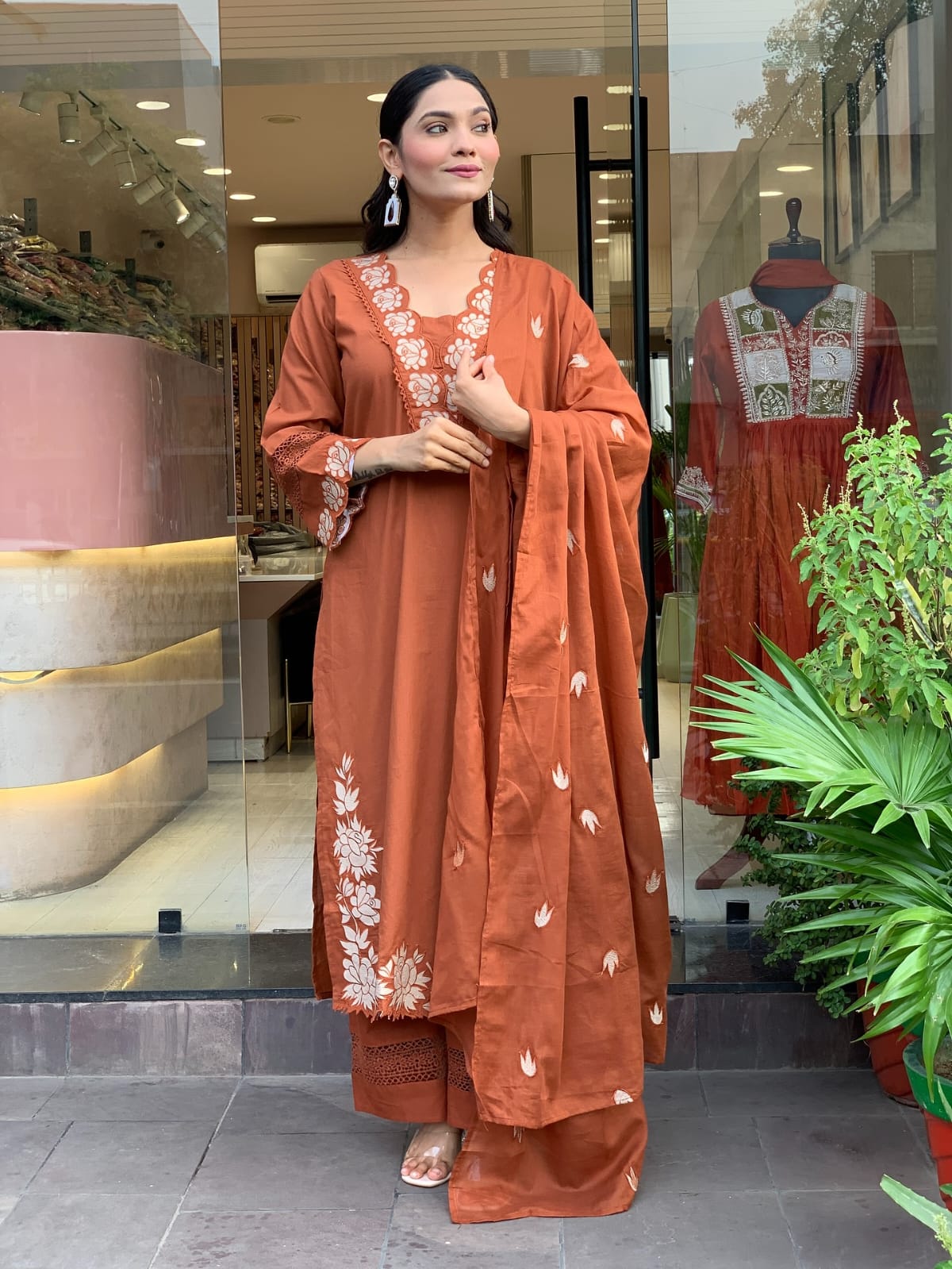 🌹🌹Pure fine Cotton fabric  Kurti with Pant with cotton 100-100 Dupatta🌹🌹 (PFAB1606)