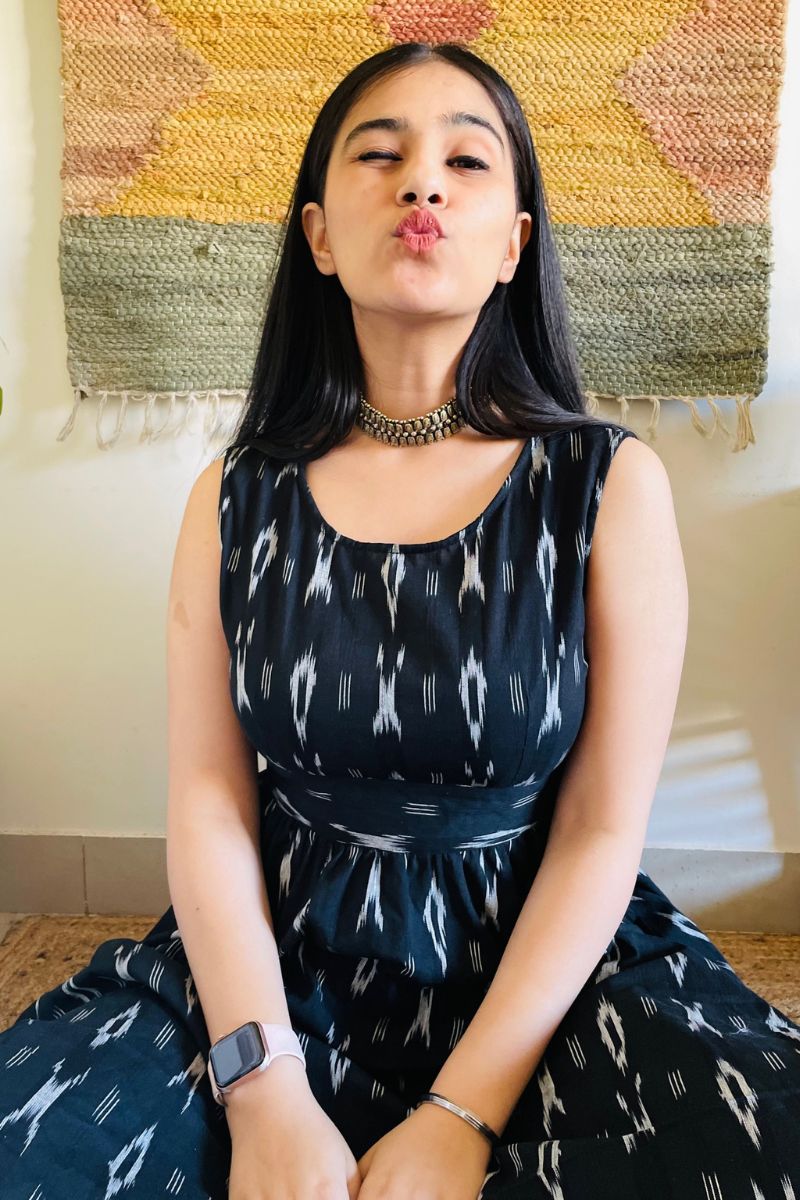 BLACK IKAT BOW - BACK FLARED DRESS - salesmania