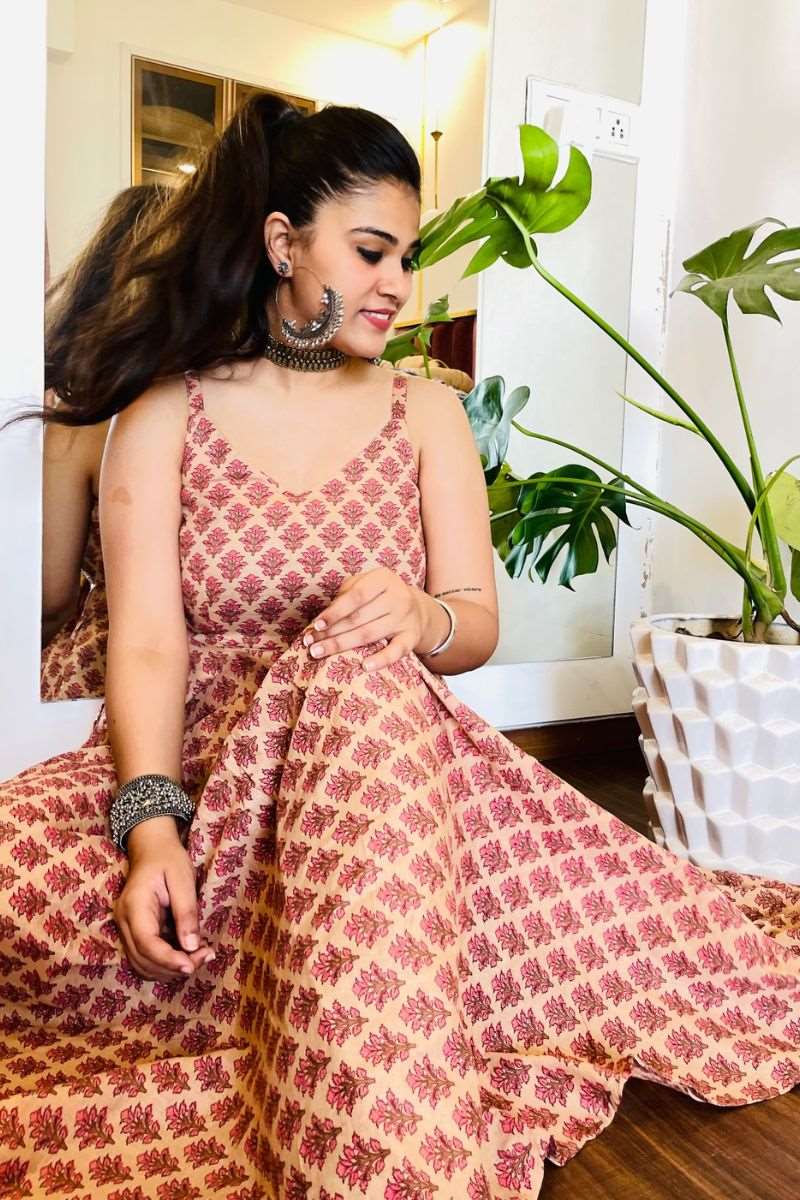 PEACH FLORAL TWIRL DRESS - salesmania