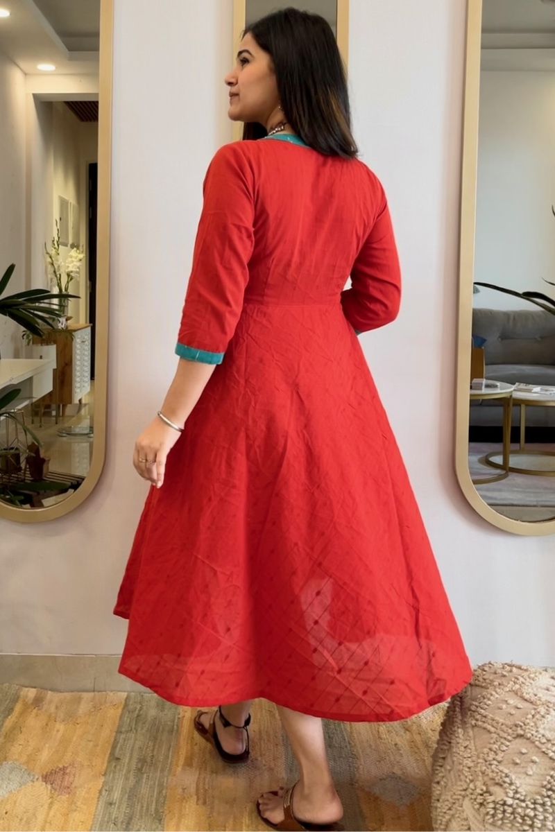 RUST EMBROIDERED VOLUMINOUS DRESS - salesmania