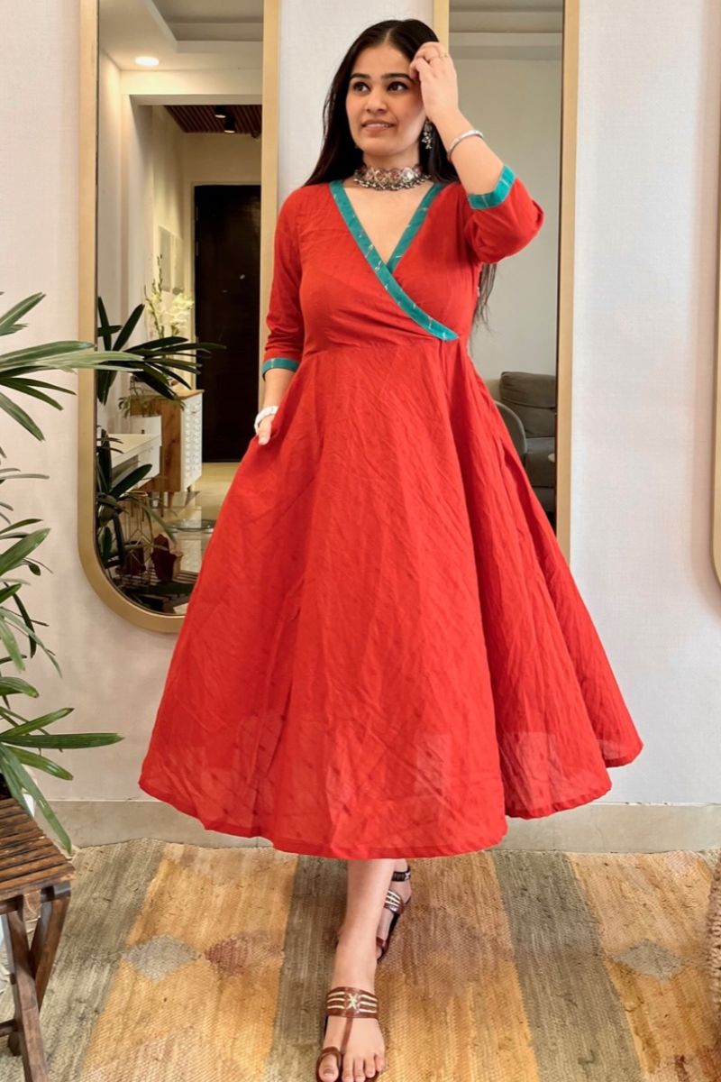 RUST EMBROIDERED VOLUMINOUS DRESS - salesmania